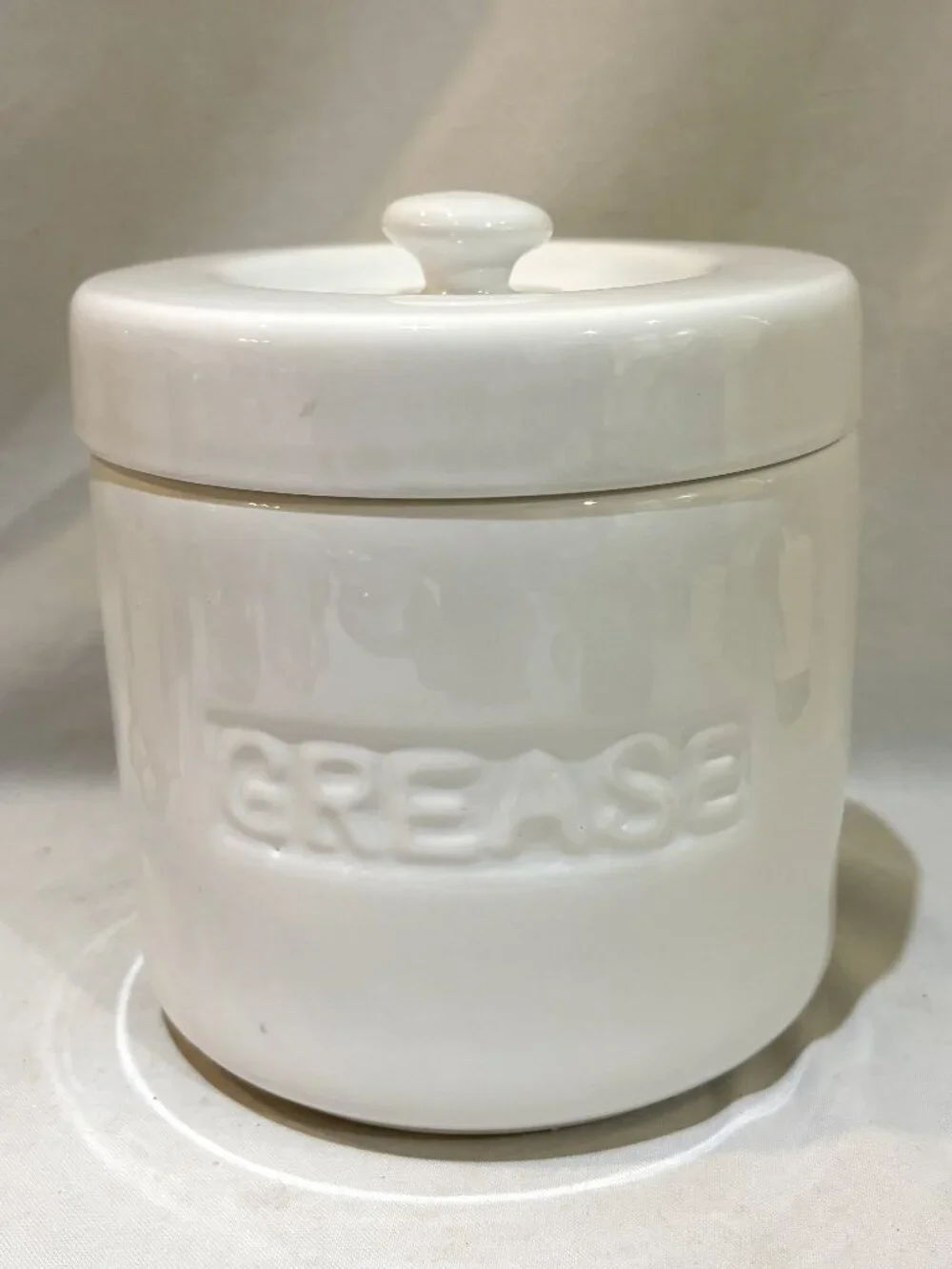 Fox Run White Porcelain Grease Container with Strainer and Lid